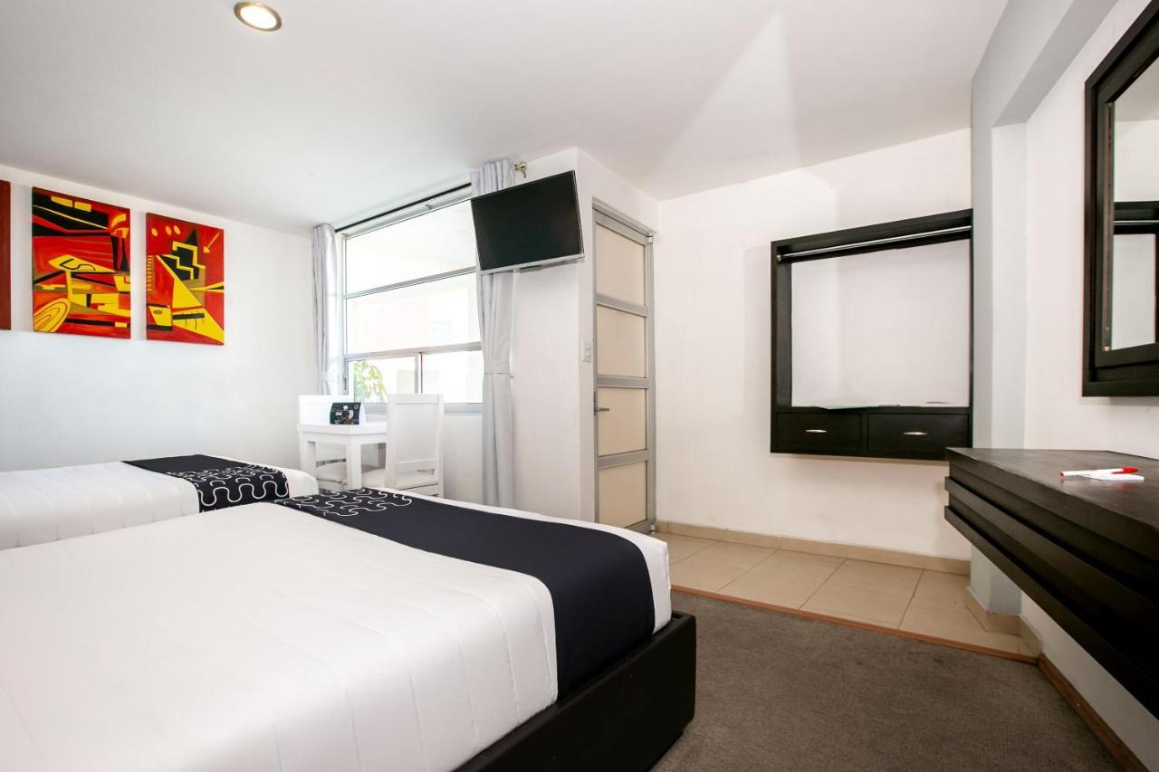 Hotel Euro Confort,Pachuca Exteriör bild
