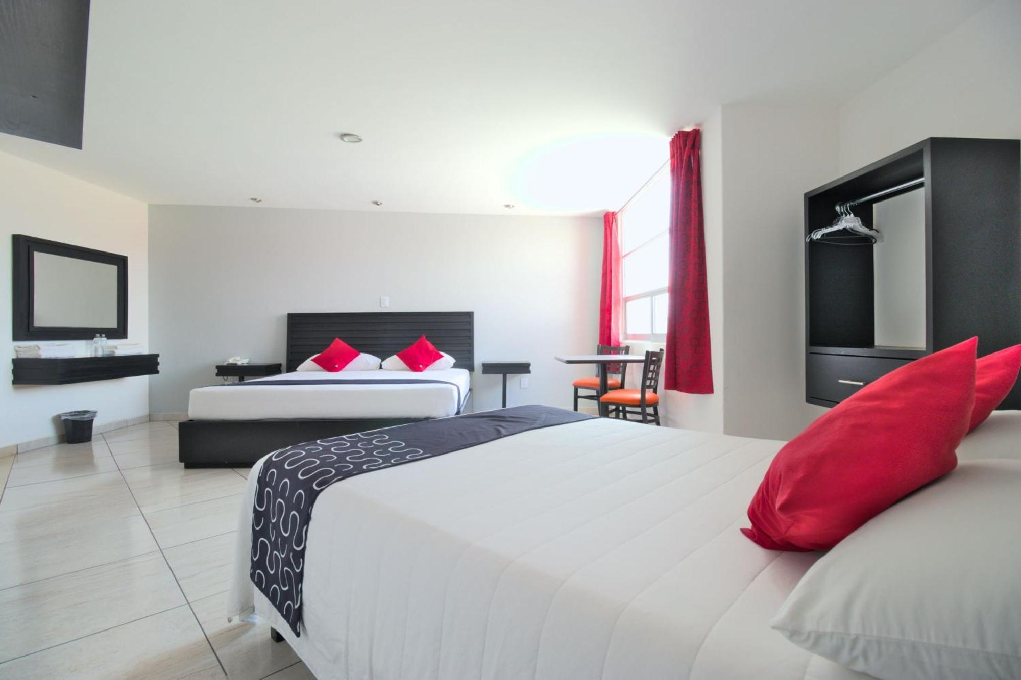Hotel Euro Confort,Pachuca Exteriör bild